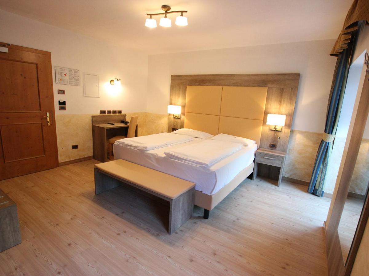 Hotel Rosalpina Soraga Eksteriør bilde