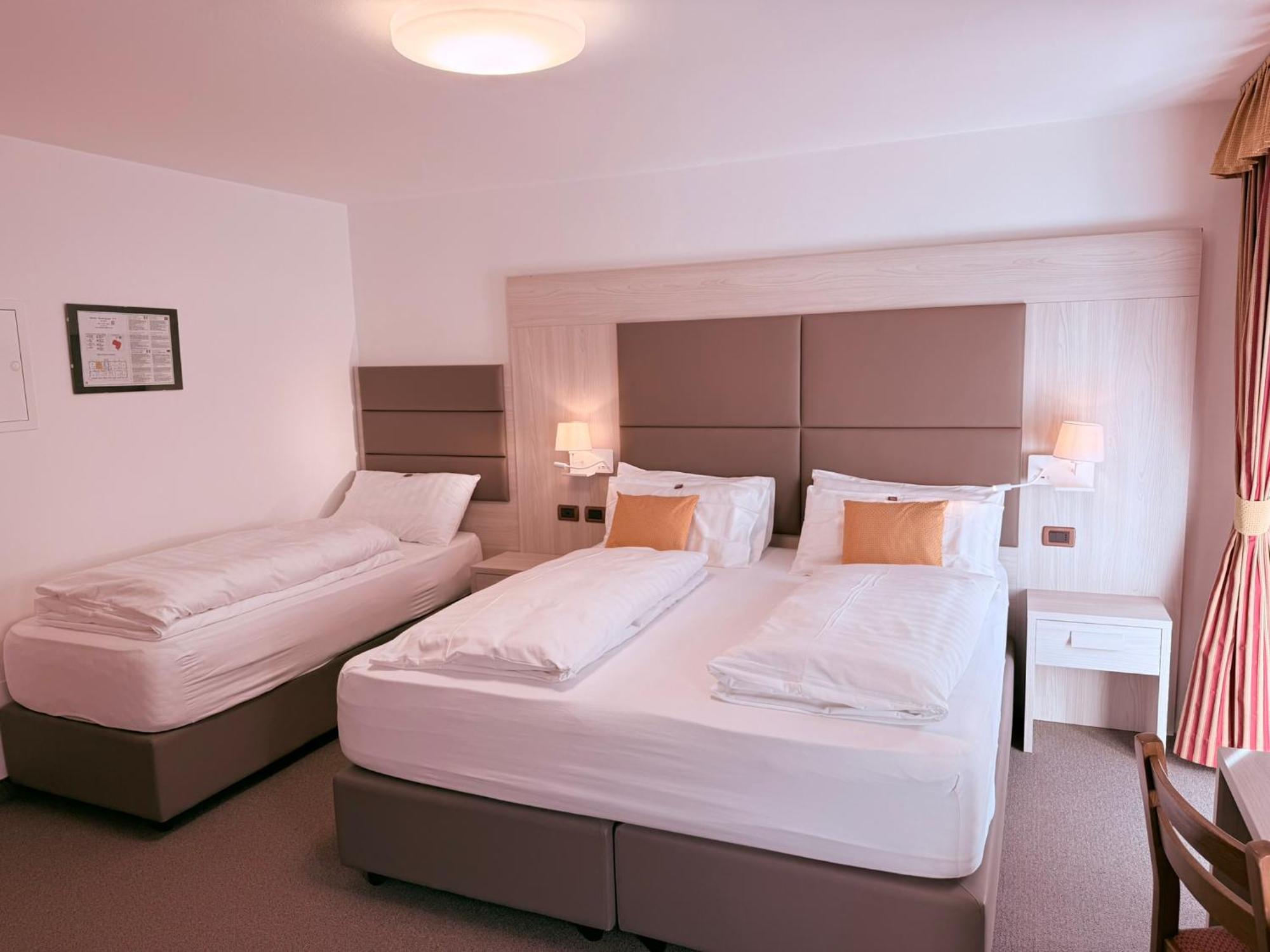 Hotel Rosalpina Soraga Eksteriør bilde
