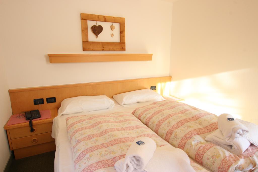 Hotel Rosalpina Soraga Eksteriør bilde